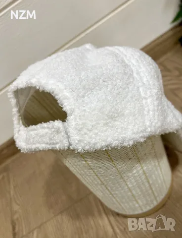 нова шапка с козирка , снимка 2 - Шапки - 56627640