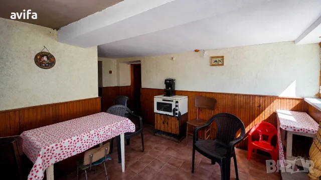 Къща на две улици в Елешница, снимка 13 - Къщи - 56583841