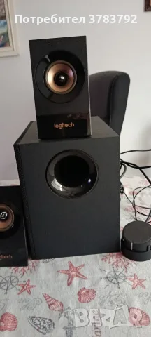мултимедийна 2.1 озвучителна система Logitech Z533 в черен цвят.