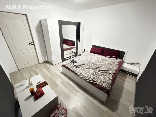 Разград / Къща с двор , снимка 3 - Къщи - 56578222
