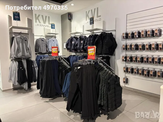 Алуминиеви Стелажи от два търговски магазина.