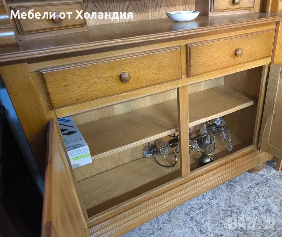 Дъбов кухненски бюфет с витрина, снимка 6 - Секции и витрини - 56737379