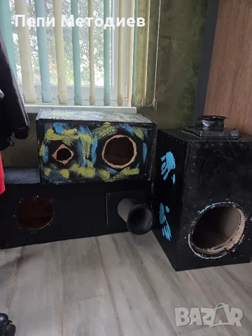 Продавам кутии за бас каса 