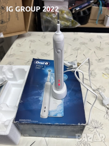 Oral-B PRO 1 750 Design Edition – електрическа четка с калъф