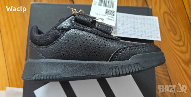 Детски обувки Adidas, снимка 6 - Детски маратонки - 56745428