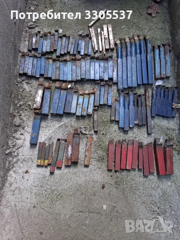 Стругарски ножове различни размери 