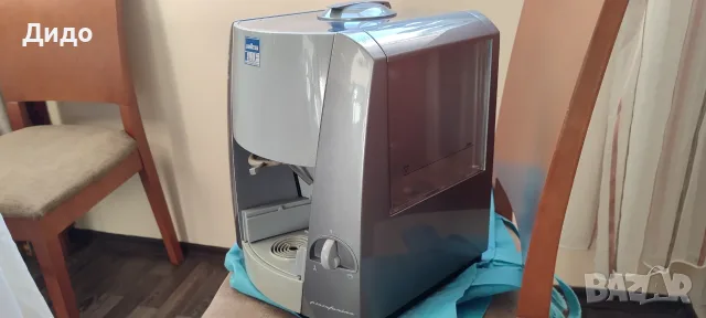 Кафемашина Lavazza Blue LB 1000 с капсули, снимка 10 - Кафемашини - 53898721