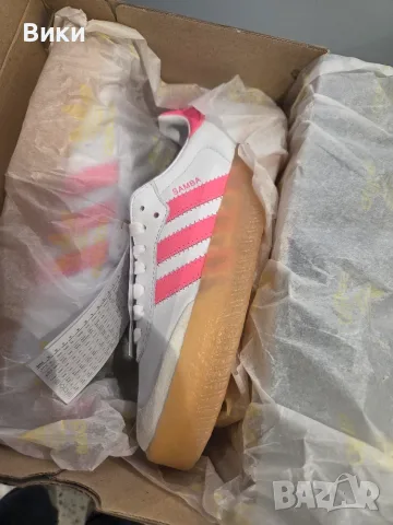 Adidas дамски маратонки, снимка 2 - Маратонки - 56644954