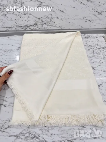 Guess шал кашмир и коприна, снимка 2 - Шалове - 56559343