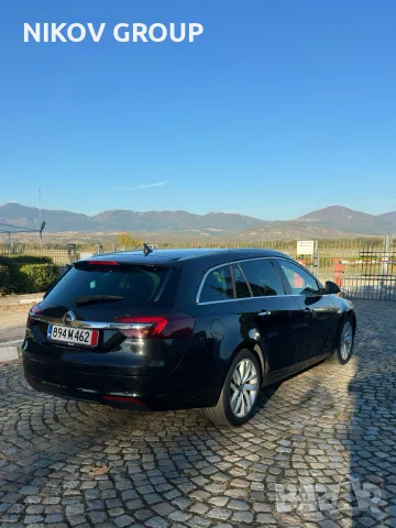 Opel Insignia Sports Tourer (Facelift), снимка 5 - Автомобили и джипове - 56733044