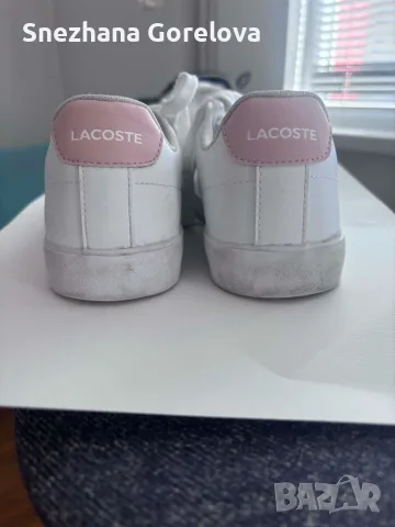 Продавам женски сникърси Lacoste , снимка 3 - Дамски ежедневни обувки - 56579488