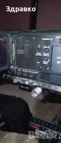 продавам камера soni fdr-ax700