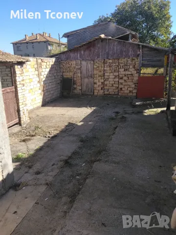 Продавам Просторна къща, снимка 15 - Къщи - 56740961