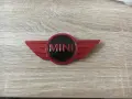 MINI Cooper червено с черно емблема лого нов стил, снимка 1