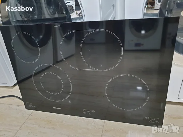 Miele KM552 - Керамичен Плот Котлони 4 зони за Вграждане Миеле, снимка 2 - Котлони - 56743704