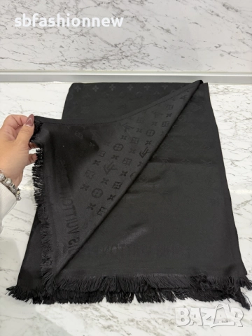 Louis Vuitton шал кашмир , снимка 3 - Шалове - 56559424