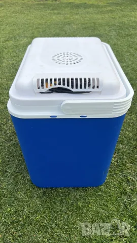 Хладилна чанта 30 L  12V, снимка 4 - Хладилни чанти - 56128844