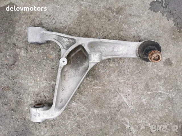 Преден ляв горен носач на предното окачване Infiniti OEM 54525-JL00C; алуминиева конструкция с