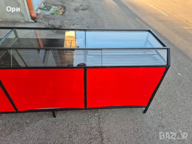 Метална търговска витрина, снимка 3 - Стелажи и щандове - 56655448