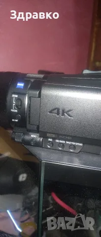 продавам камера soni  fdr-ax700. 