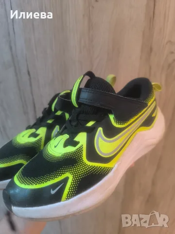 Nike Cosmic Runner., снимка 2 - Детски маратонки - 56592666