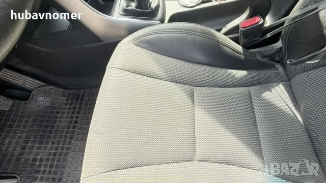   Продавам Hyndai i30 1.6, снимка 9 - Автомобили и джипове - 56745384