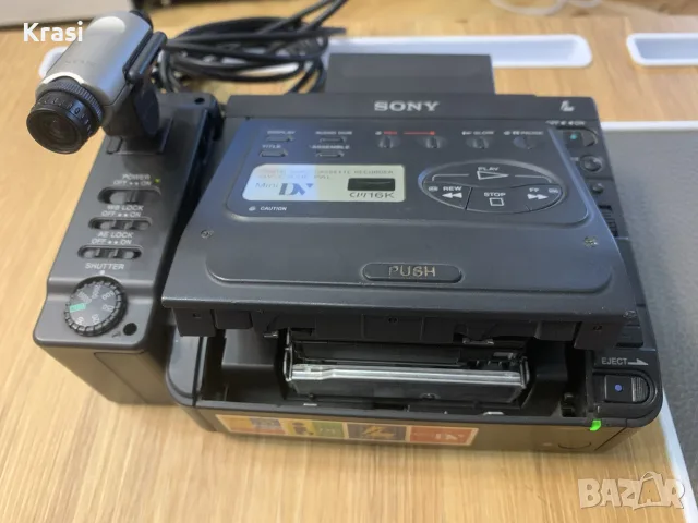 MiniDV Sony videowalkman GV-D300e и Sony camera CVX-V1P