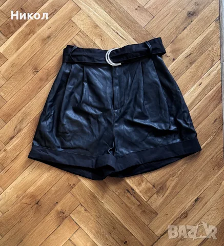 Кожени къси панталонки Guess