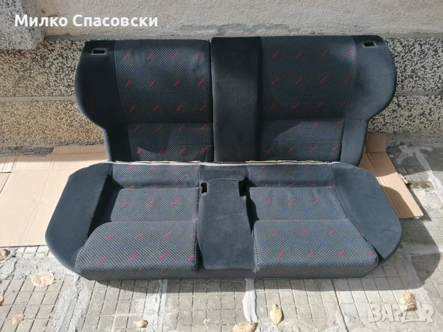 Подавам плюшен салон за Опел Калибра