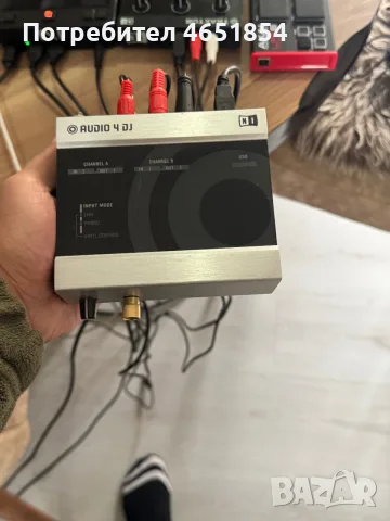 Native instruments audio 4 dj, снимка 2 - Ресийвъри, усилватели, смесителни пултове - 56632787
