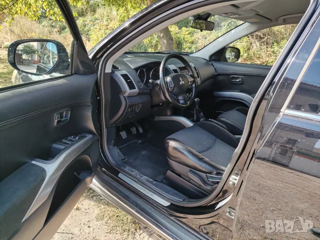Mitsubishi Outlander 2.0  бензин, снимка 5 - Автомобили и джипове - 56585240