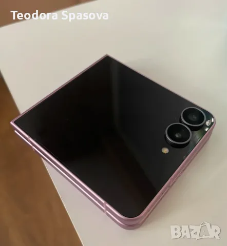 SAMSUNG GALAXY Z FLIP 8, снимка 2 - Samsung - 56561838