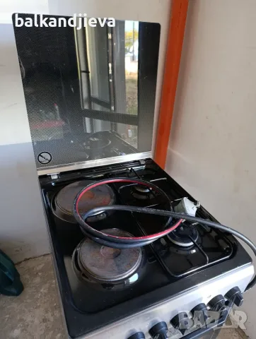 Комбинирана готварска печка Indesit клас А, инокс, снимка 4 - Печки, фурни - 56725066