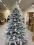Заснежена елха различни размери, снимка 2