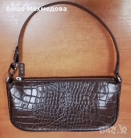 BY FAR Rachel Nutella Croco (нова чанта) + оригинална висулка/талисман