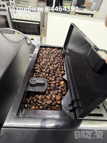 Кафемашина автомат Delonghi , снимка 7 - Кафемашини - 56612268