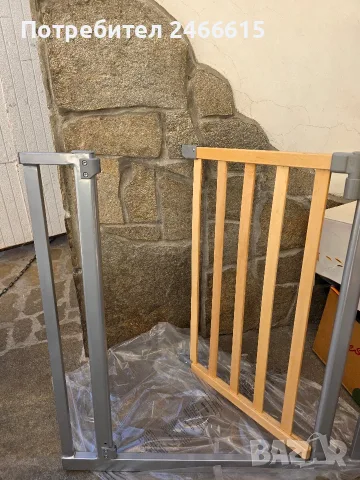 Предпазна преградна врата за деца