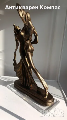 Статуетка „Танго“ в стил Art Déco .
Двойка, снимка 2 - Антикварни и старинни предмети - 56623798