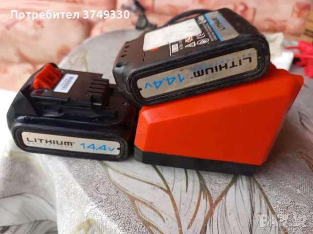 Зарядно устройство с две батерии, снимка 2 - Винтоверти - 56701144