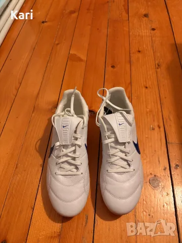 Бутонки, обувки за футбол  Nike Premier III FG
