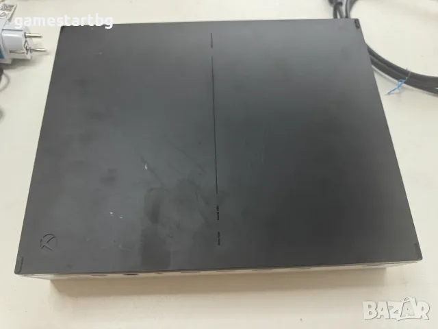 XBOX ONE S 1TB + 2 игри, снимка 4 - Xbox конзоли - 56697970