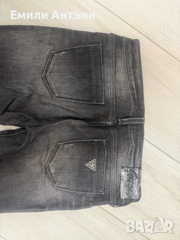 Дънки Guess размер 26-27, снимка 4 - Дънки - 56571588