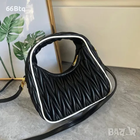 Дамска чанта MiuMiu, снимка 5 - Чанти - 56601389