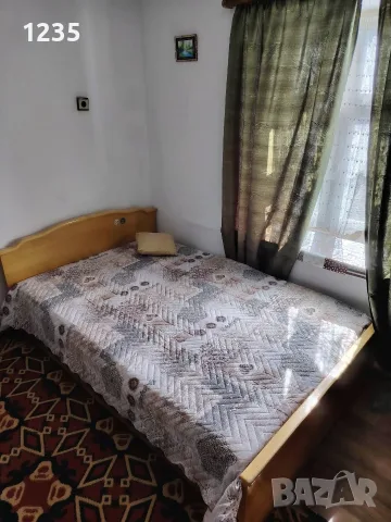 Къща на два етажа с двор , снимка 12 - Къщи - 56552782