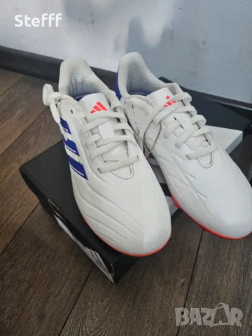 Нови Бутонки Adidas, снимка 2 - Детски обувки - 56735649