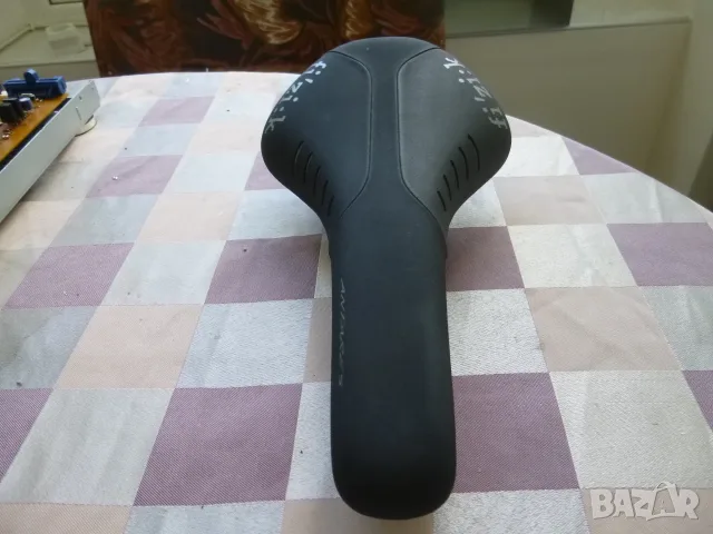 Седалка Fizik Antares R3 Regular, снимка 4 - Аксесоари за велосипеди - 56721329
