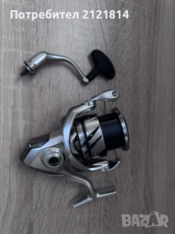 Чисто новa макарa Shimano Stradic 4000MHG, снимка 3 - Макари - 56587264