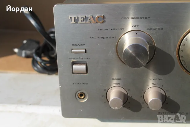 Усилвател Teac A-H300, снимка 2 - Ресийвъри, усилватели, смесителни пултове - 56599350