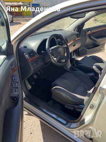 Тойота Авенсис D4D София, снимка 6 - Автомобили и джипове - 56573087