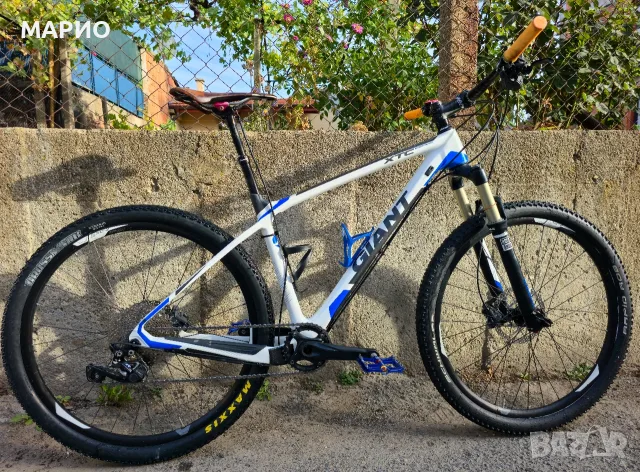Карбонов Giant XTC 27.5 цола М размер Проходни оси, Въздушна вилка Rockshox Recon 1x11 XT Shimano ск